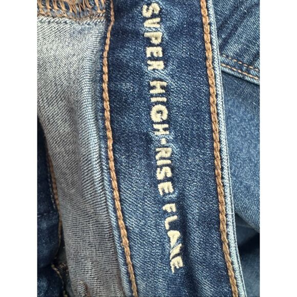 American Eagle Next Level Stretch Super High-Rise Flare Jeans Size 10 Long - Picture 7 of 10